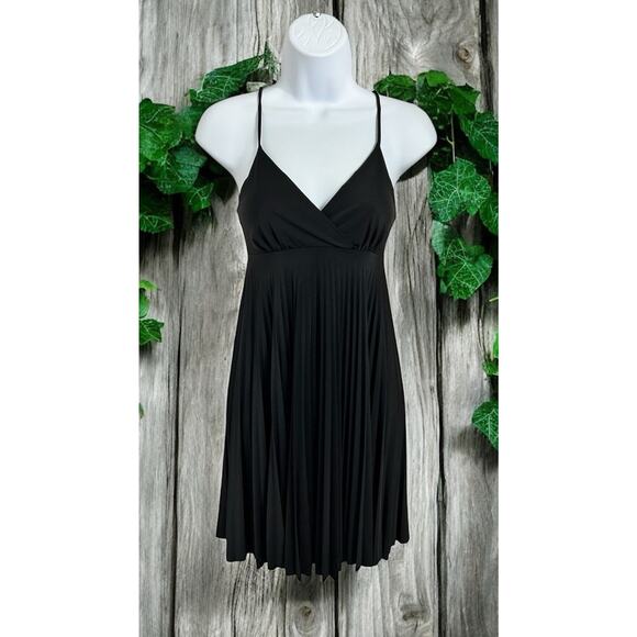 Soprano Dresses & Skirts - Soprano Black Pleated Mini Dress Sz Small Spaghetti Strap Retro 90's Y2K